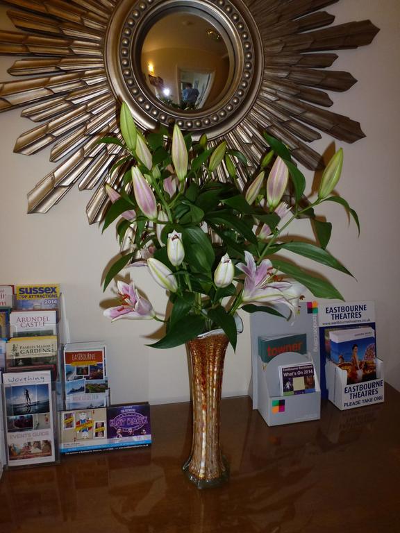 איסטבורן Royal Hotel (Adults Only) מראה חיצוני תמונה